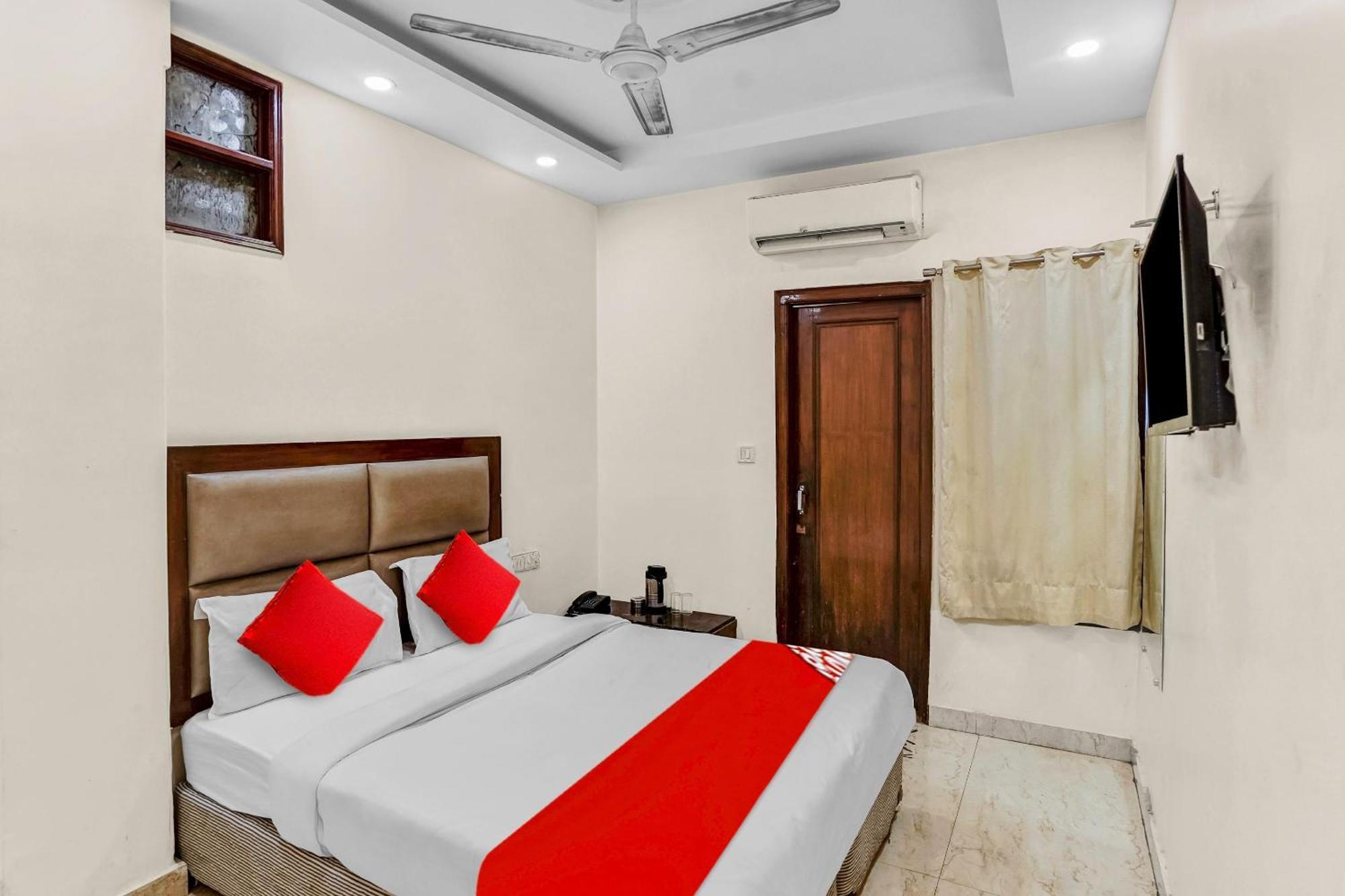 Hotel O Delhi Empire New Delhi Bagian luar foto