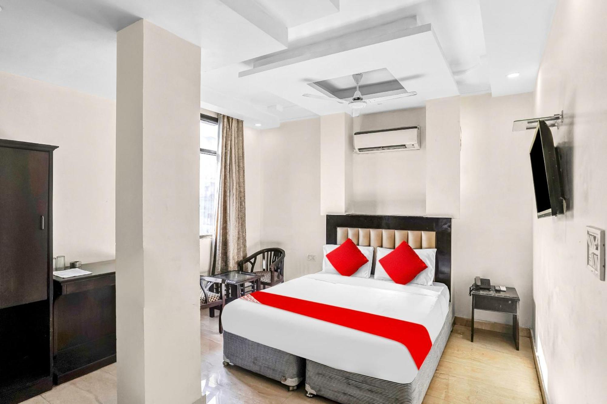 Hotel O Delhi Empire New Delhi Bagian luar foto
