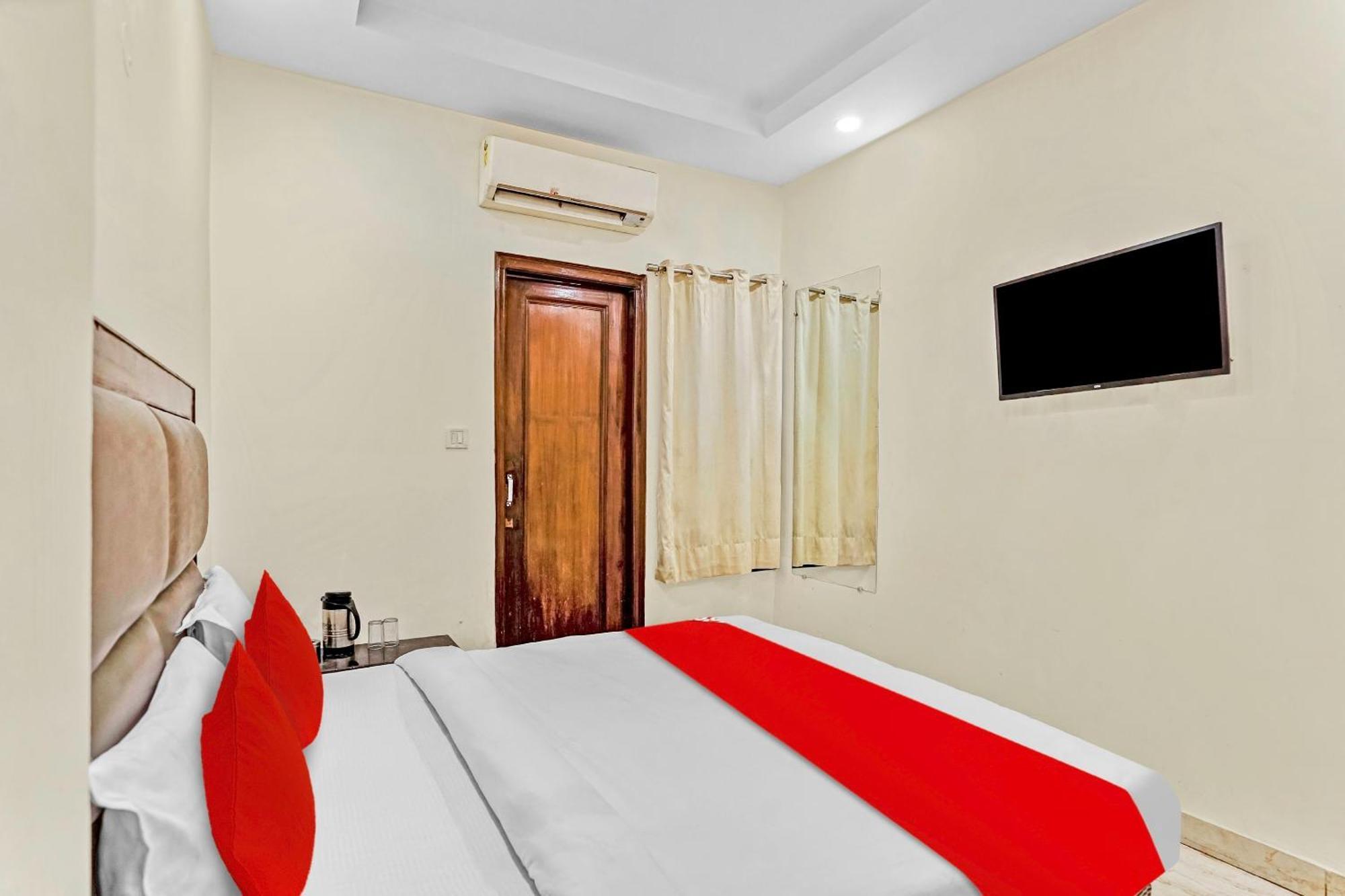 Hotel O Delhi Empire New Delhi Bagian luar foto
