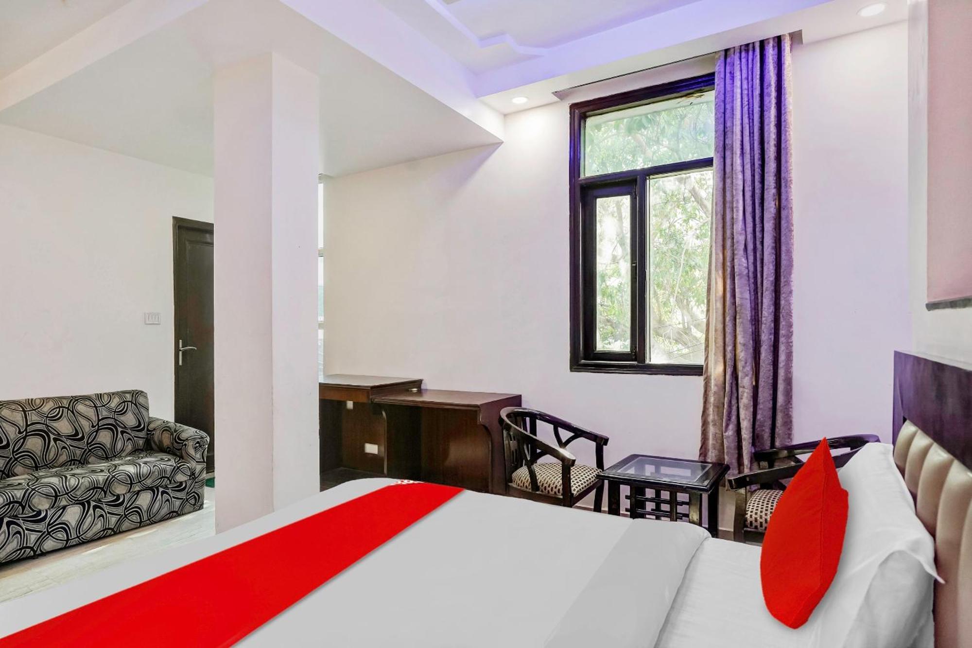 Hotel O Delhi Empire New Delhi Bagian luar foto